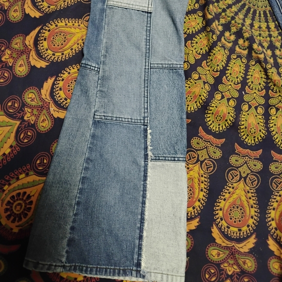 Mudd Patchwork Jeans! 👖 💙 - Picture 2 of 9